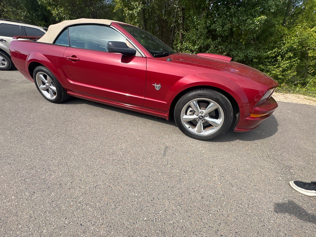2009 Ford Mustang Image 3