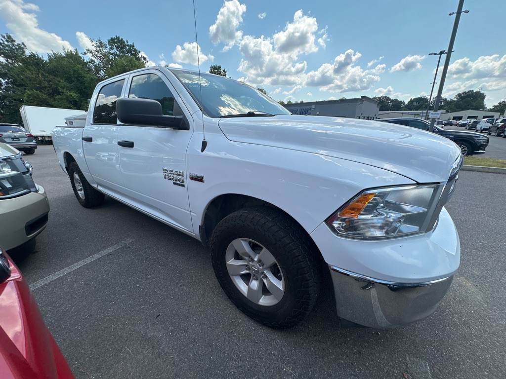 2022 RAM 1500 Image 3