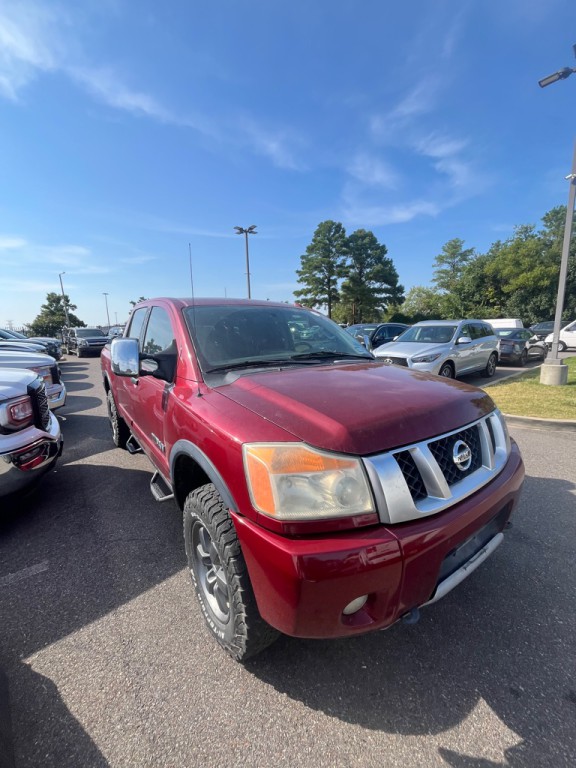 2014 Nissan Titan Image 6