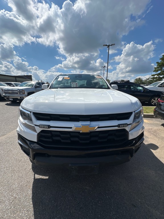 2022 Chevrolet Colorado Image 2