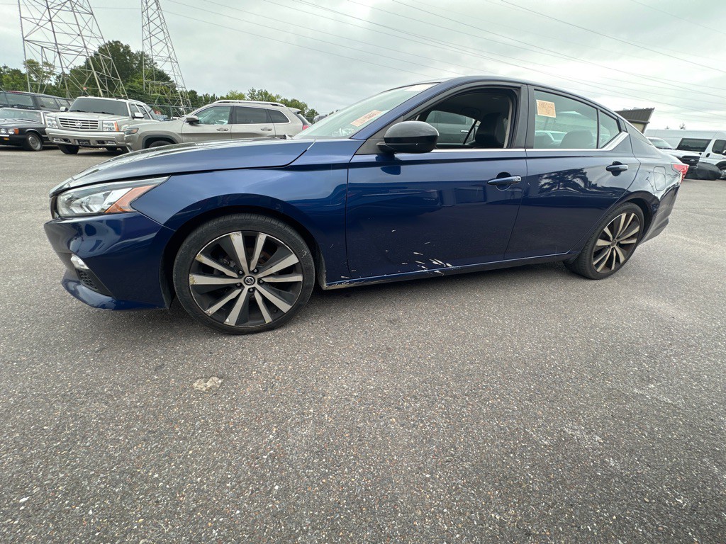 2021 Nissan Altima Image 1