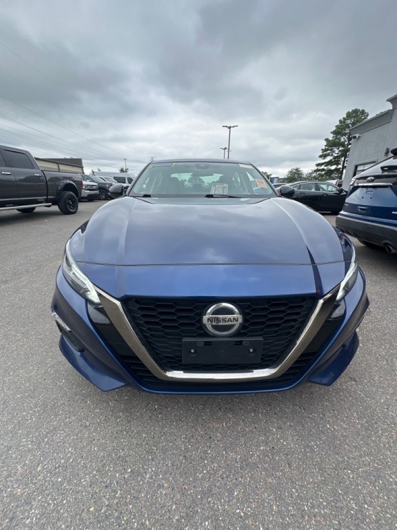 2021 Nissan Altima Image 2