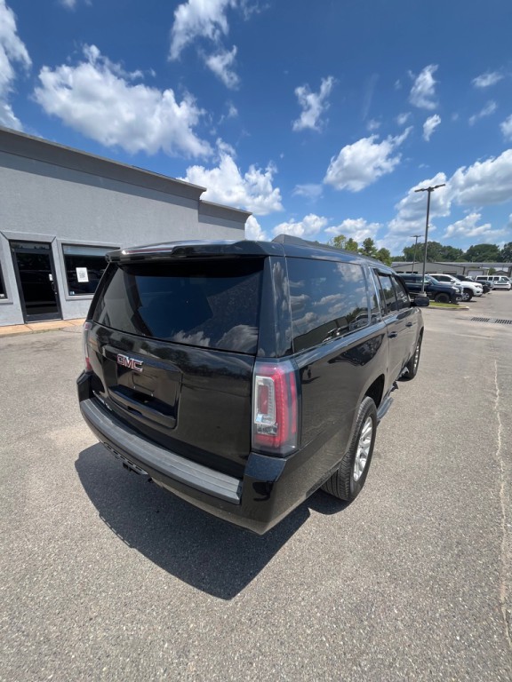 2020 GMC Yukon Image 7