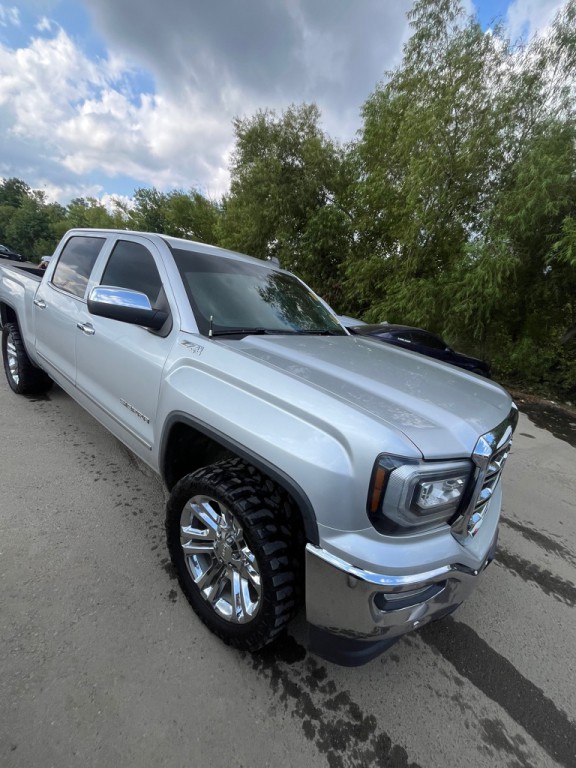 2018 GMC Sierra Image 3