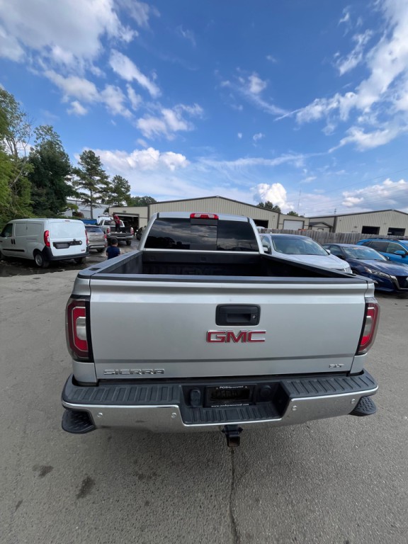 2018 GMC Sierra Image 5