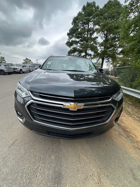 2020 Chevrolet Traverse Image 2