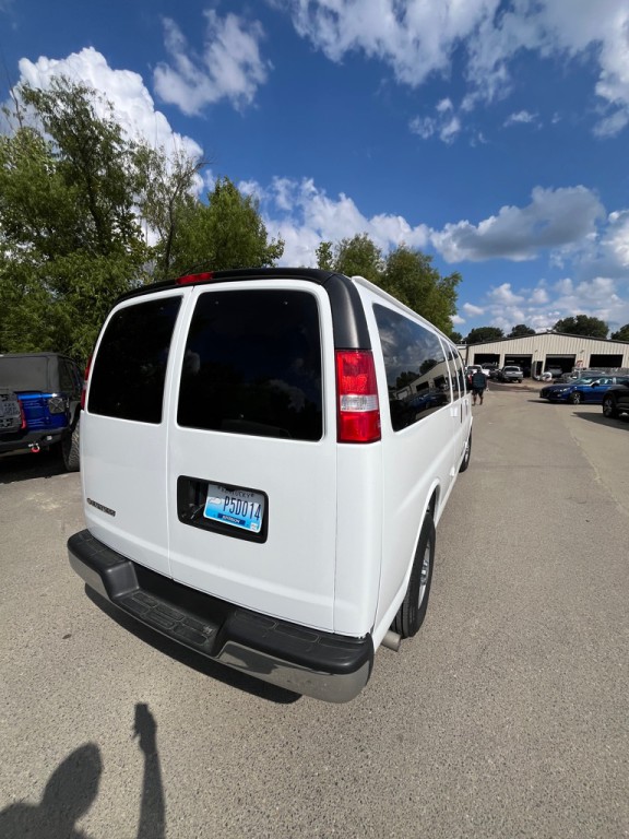 2025 Chevrolet Express Image 8
