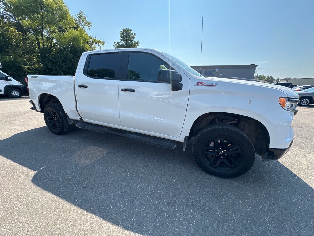 2024 Chevrolet Silverado 1500 Image 3