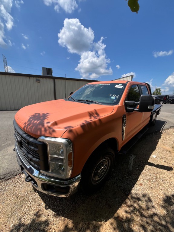 2023 Ford F-250 Image 2
