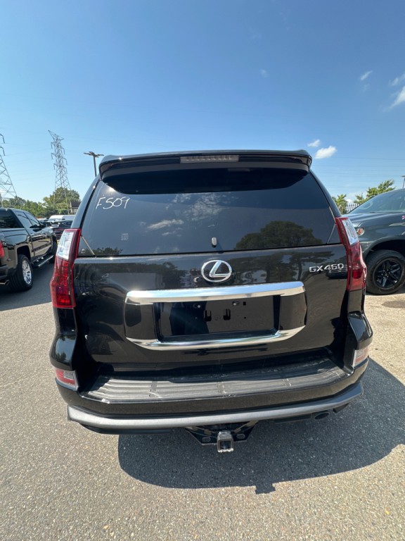 2021 Lexus GX Image 5