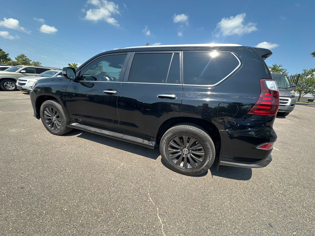 2021 Lexus GX Image 6