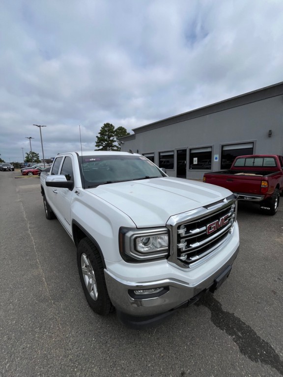 2018 GMC Sierra Image 3