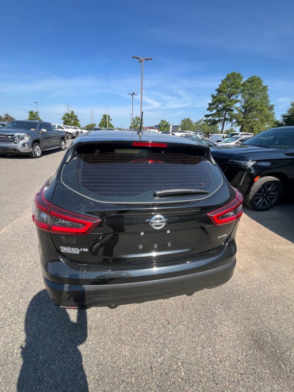 2022 Nissan Rogue Image 4