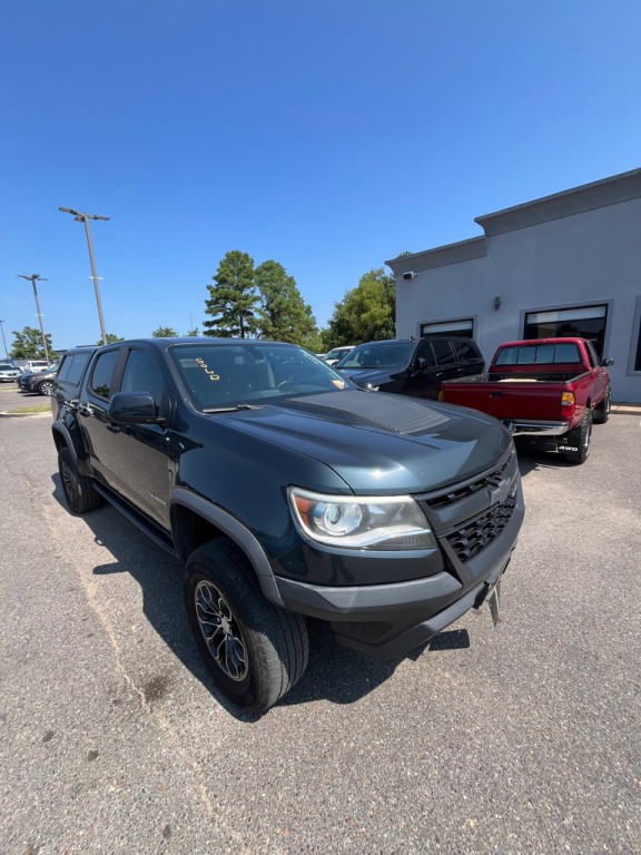 2017 Chevrolet Colorado Image 2