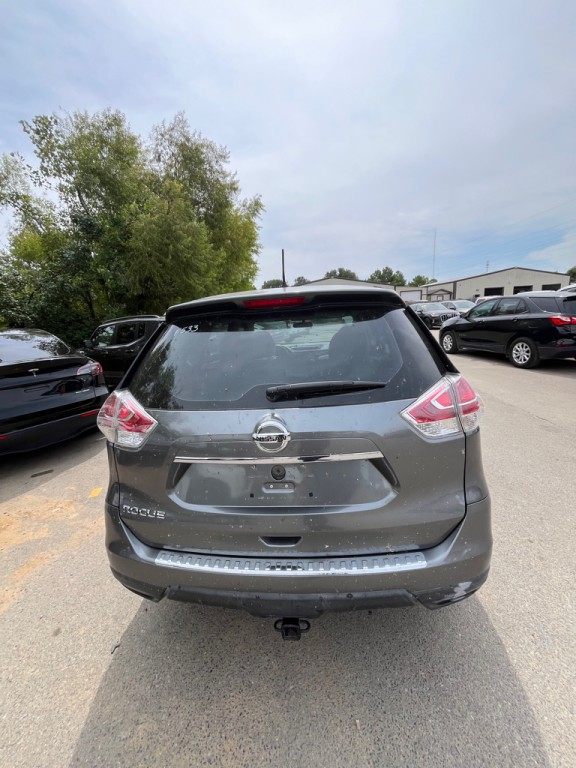 2016 Nissan Rogue Image 2