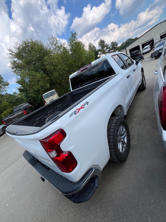 2023 Chevrolet Silverado 1500 Image 3
