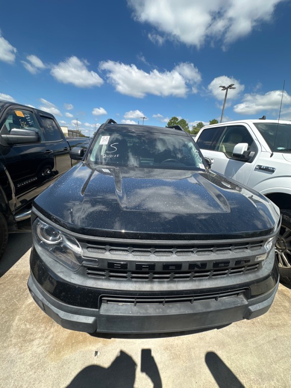 2021 Ford Bronco Image 2