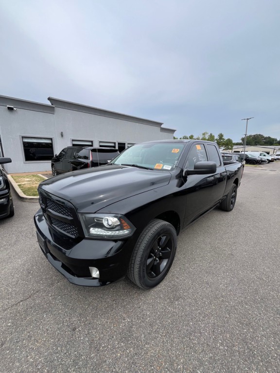 2014 RAM 1500 Image 4