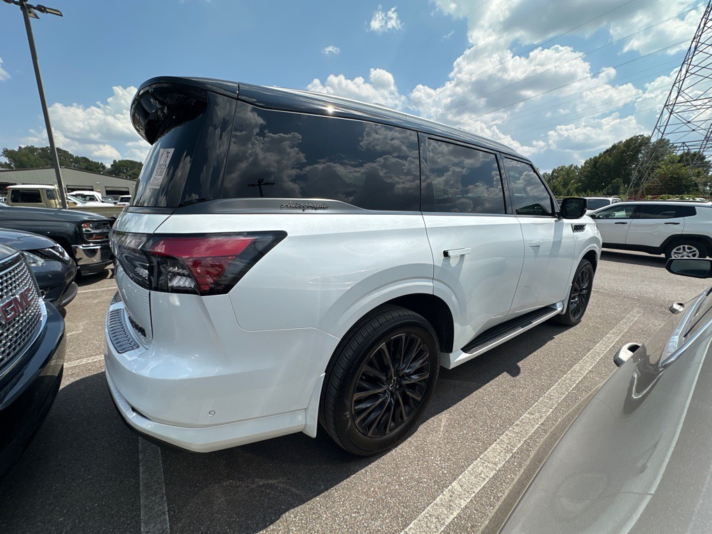 2025 INFINITI QX80 Image 4