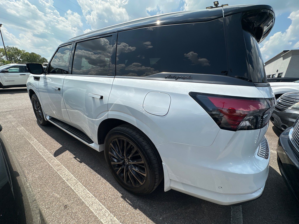 2025 INFINITI QX80 Image 6