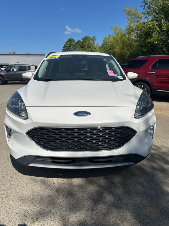 2021 Ford Escape Image 2