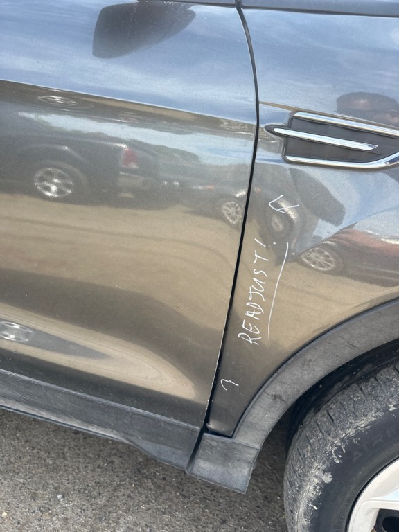 2019 Ford Escape Image 9