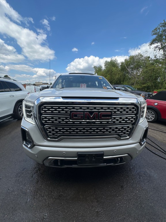 2021 GMC Sierra Image 2