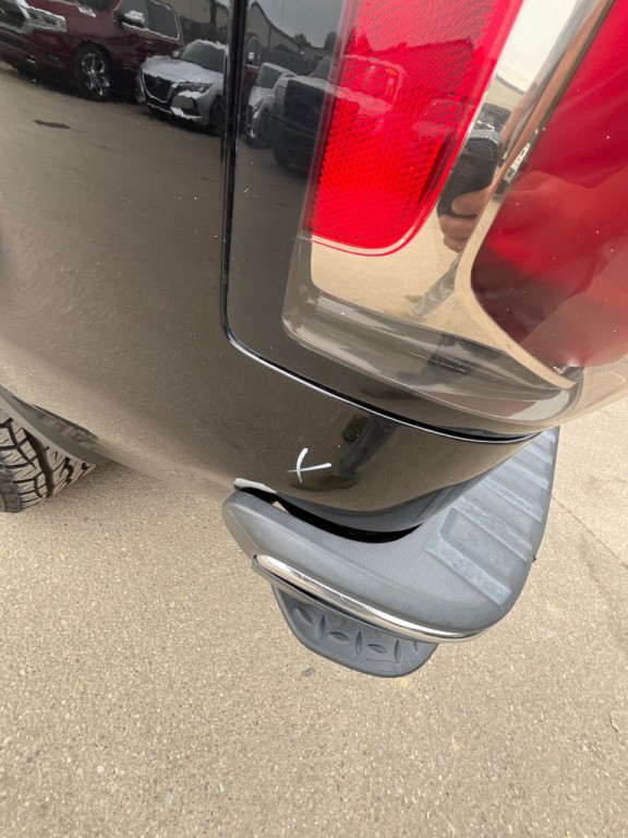2017 GMC Sierra Image 9