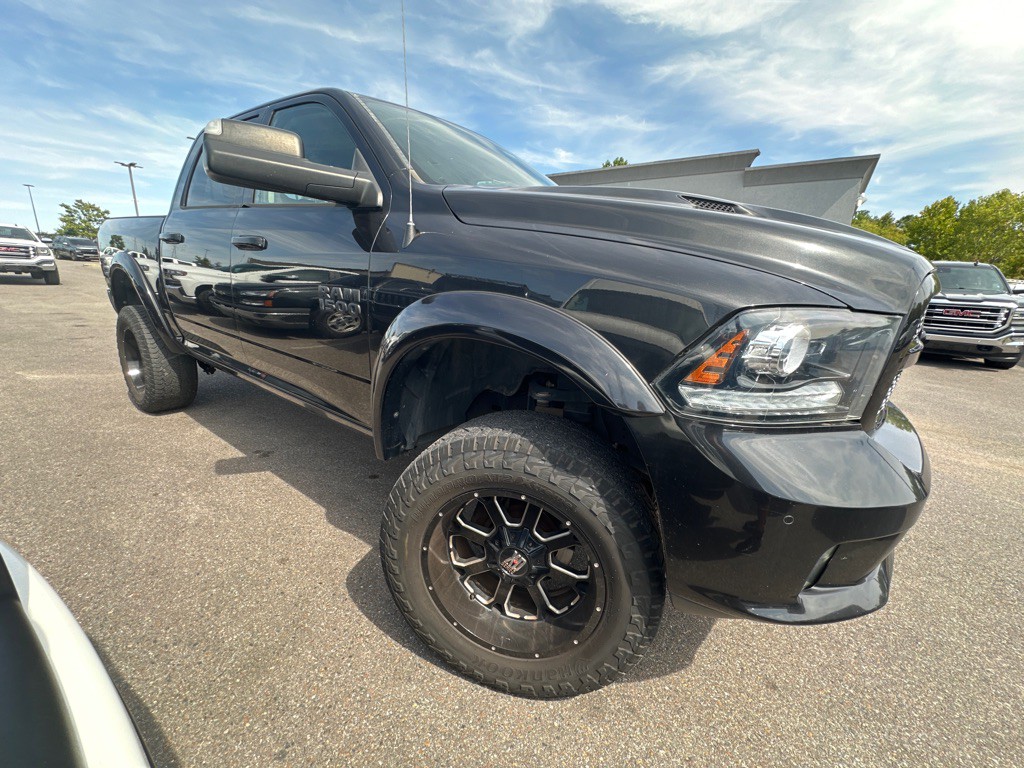 2017 RAM 1500 Image 3