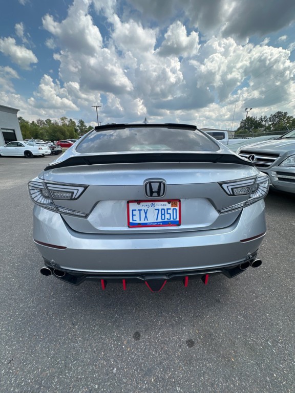 2019 Honda Accord Image 5