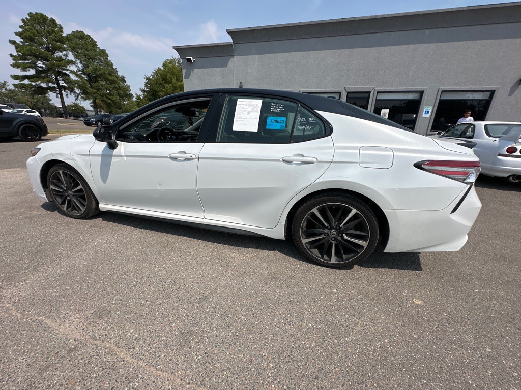 2019 Toyota Camry Image 6