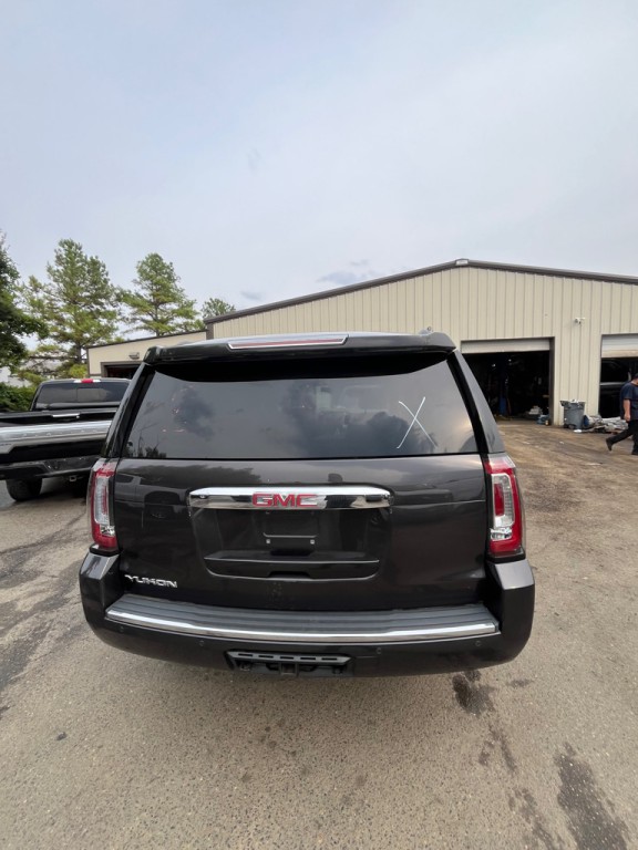 2015 GMC Yukon Image 5