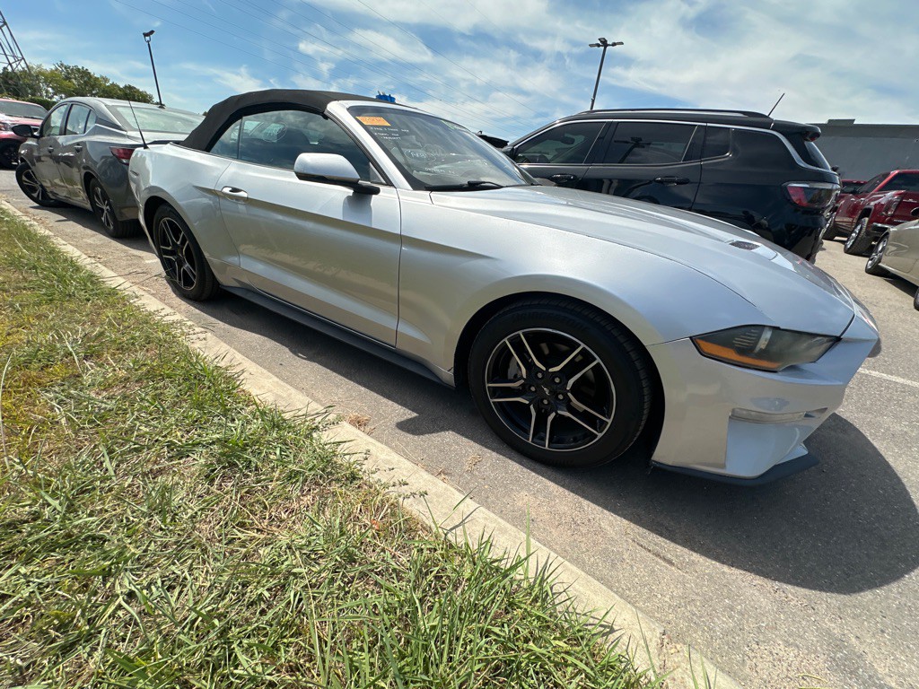 2019 Ford Mustang Image 3