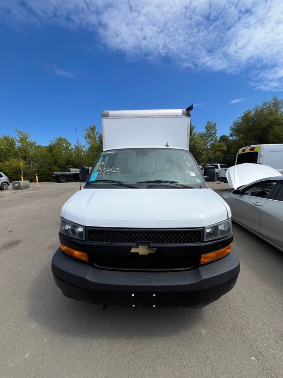 2021 Chevrolet Express Image 5