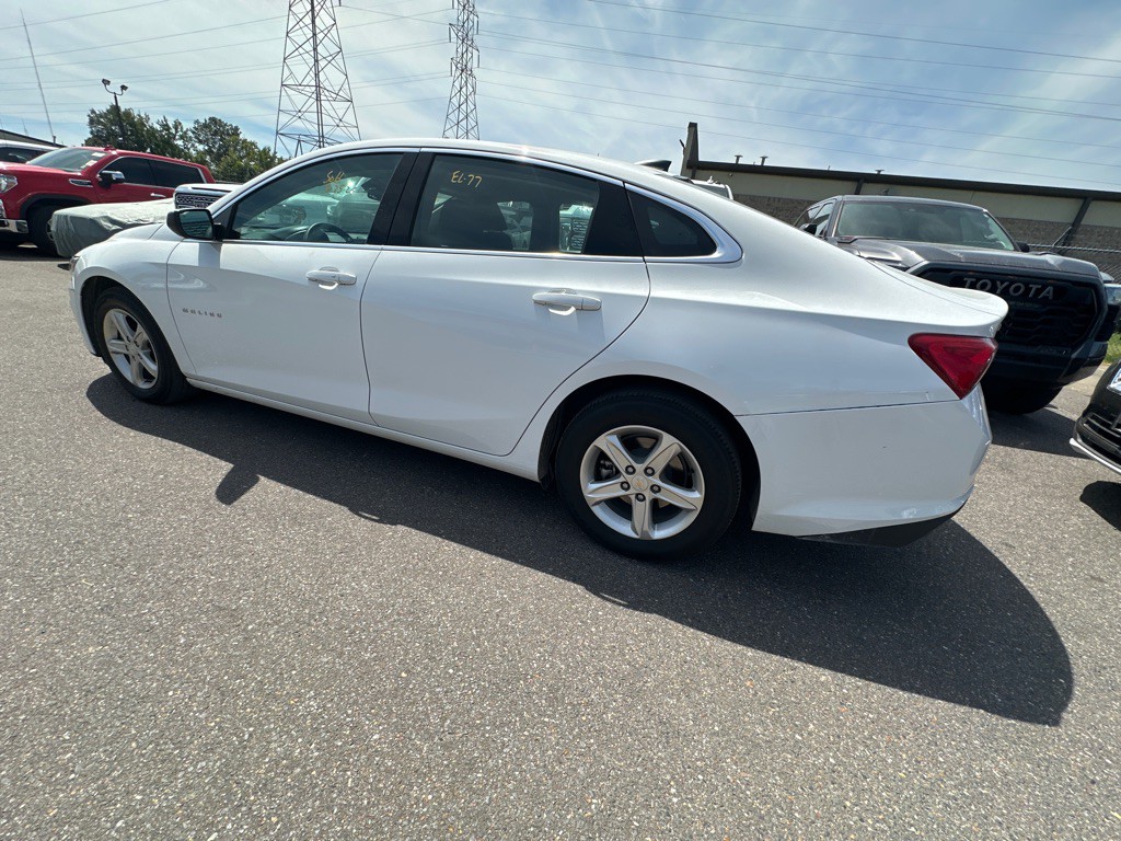 2023 Chevrolet Malibu Image 6