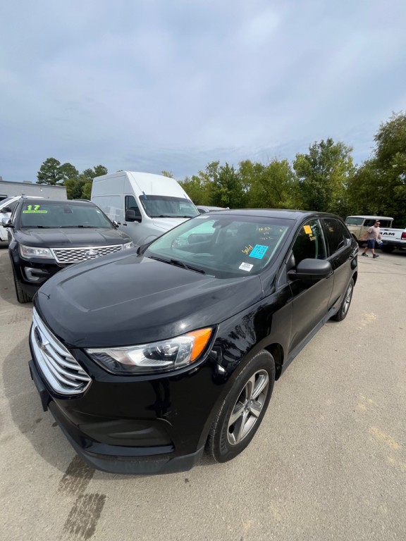 2019 Ford Edge Image 2