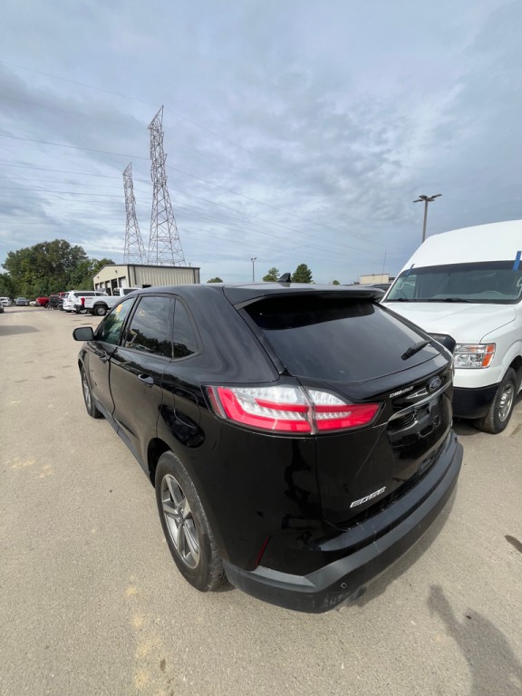 2019 Ford Edge Image 7