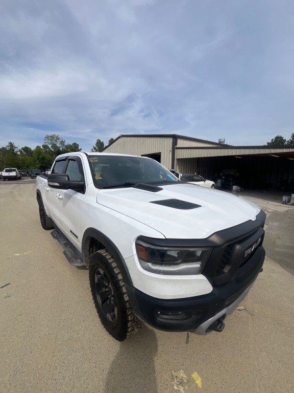 2020 RAM 1500 Image 3
