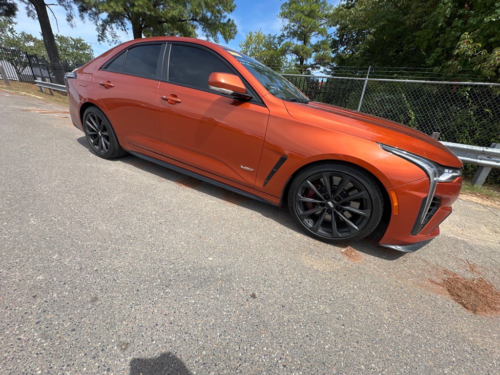 2022 Cadillac Ct4-v Image 3