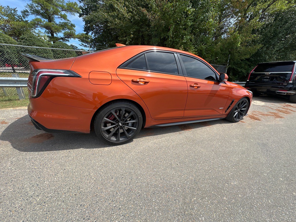 2022 Cadillac Ct4-v Image 4