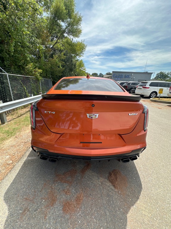 2022 Cadillac Ct4-v Image 5