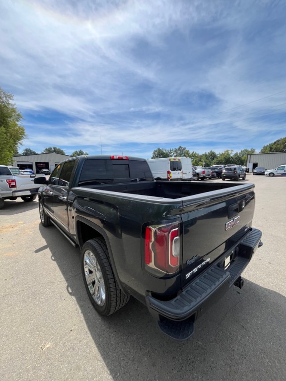 2018 GMC Sierra Image 1