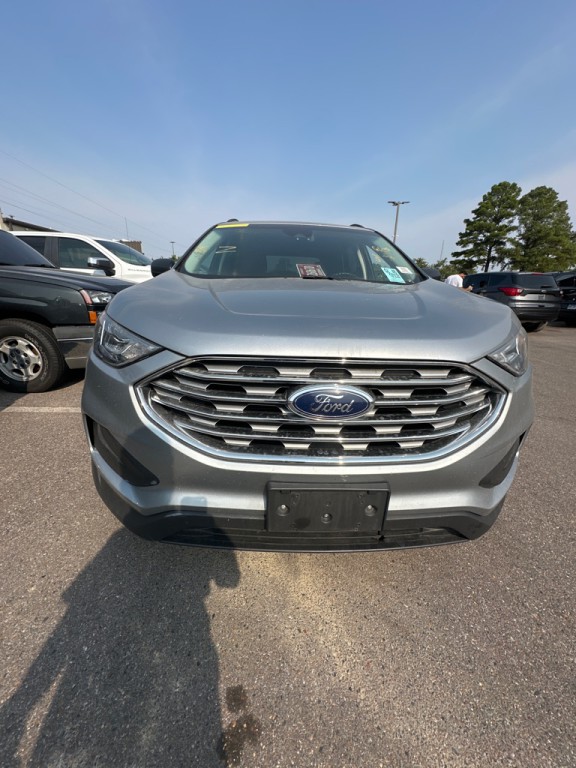 2020 Ford Edge Image 2
