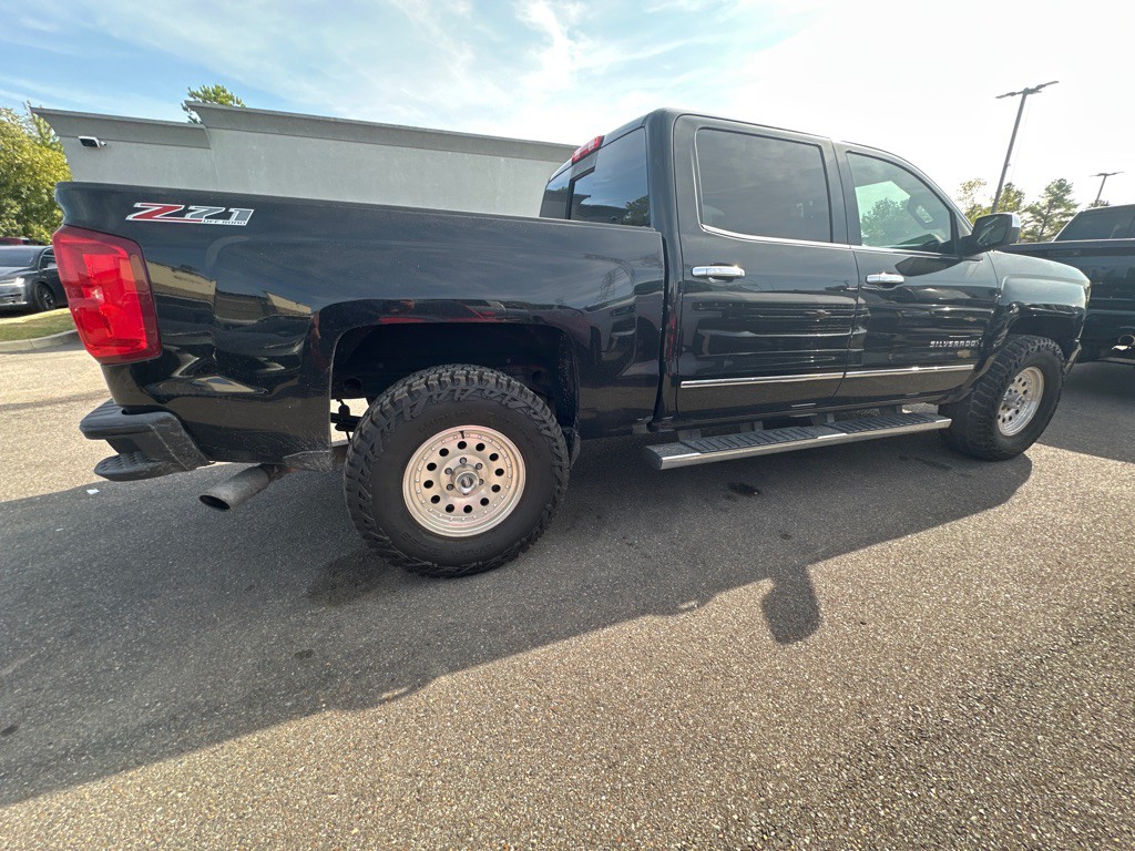 2017 Chevrolet Silverado 1500 Image 4