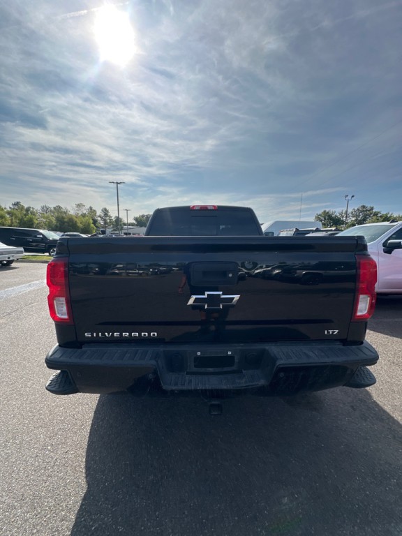 2017 Chevrolet Silverado 1500 Image 5