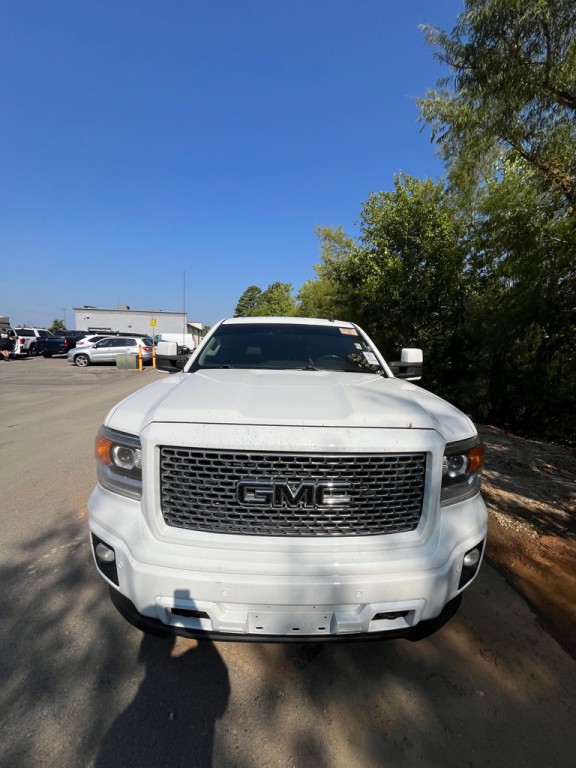 2014 GMC Sierra Image 2