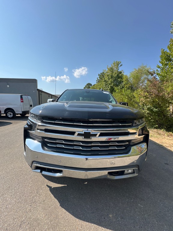 2019 Chevrolet Silverado 1500 Image 2