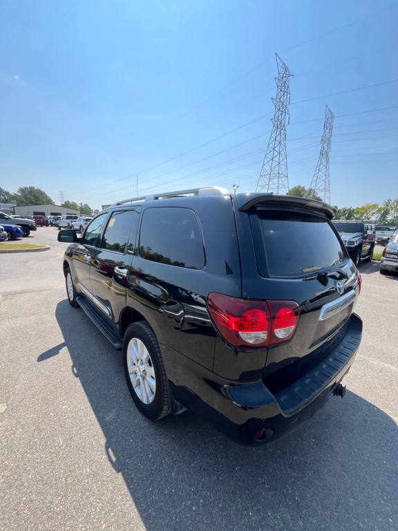 2018 Toyota Sequoia Image 6