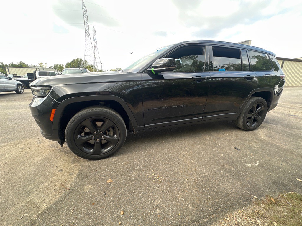 2022 Jeep Grand Cherokee Image 1