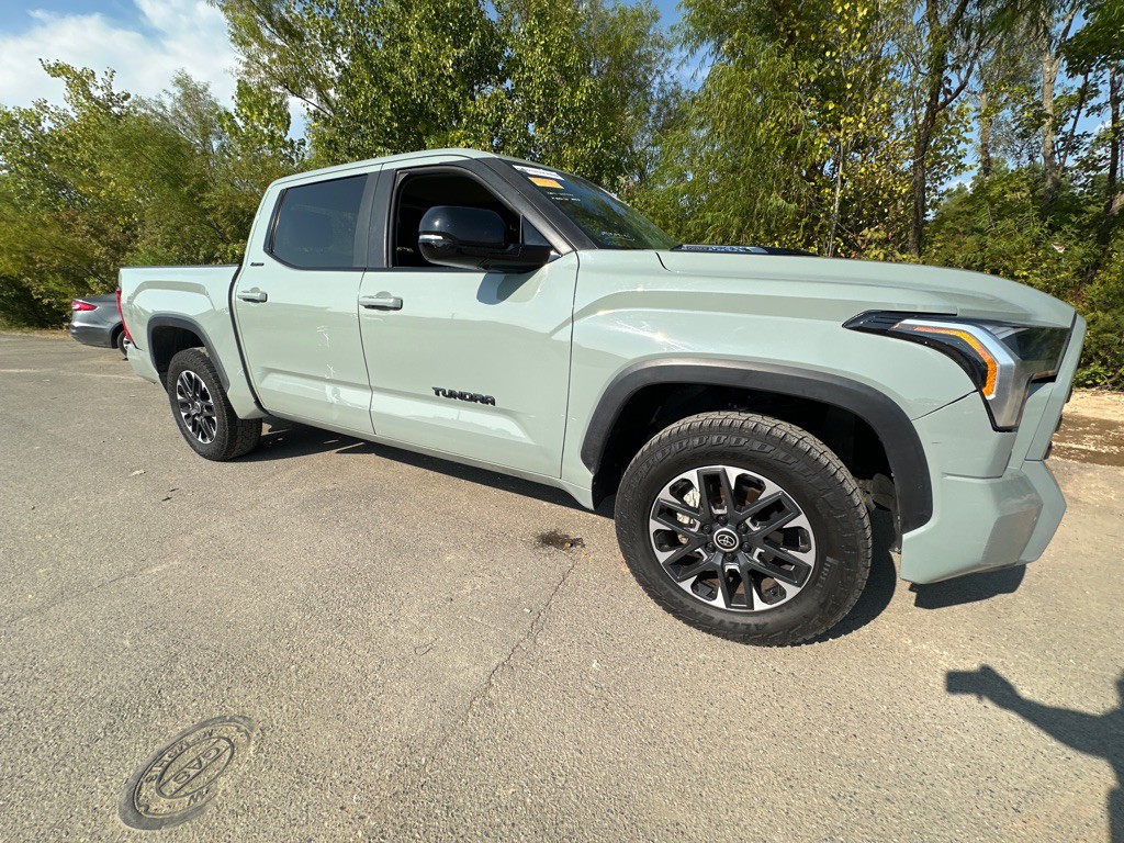 2024 Toyota Tundra Image 3